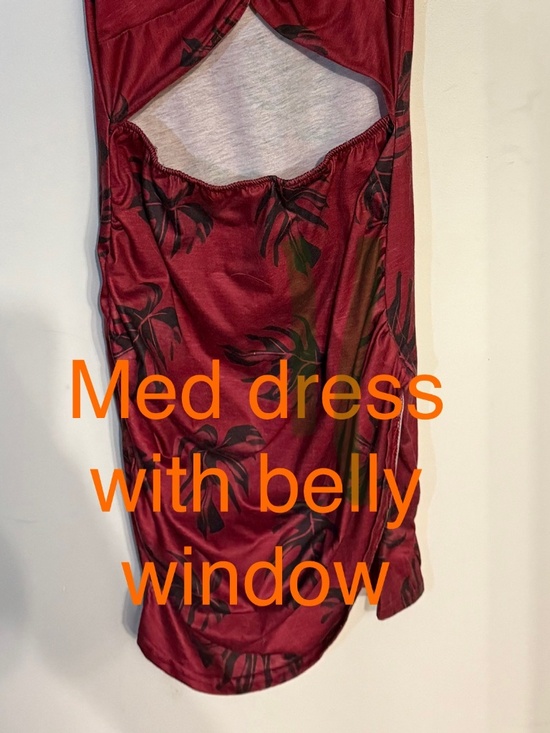 Maroon Monstera Hawaiian Dress - Picture 2 of 2